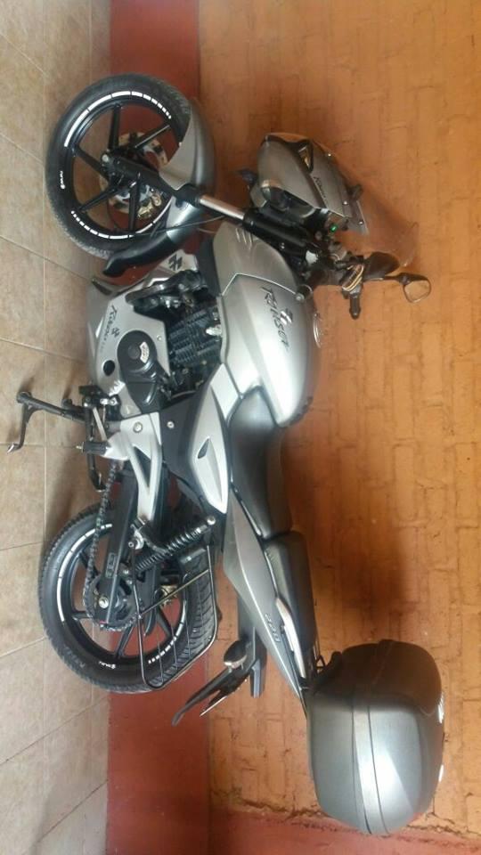 Con 28 mil Entrego Bajaj Rouser 220