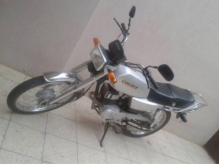 vendo moto suzuki ax 100 2015