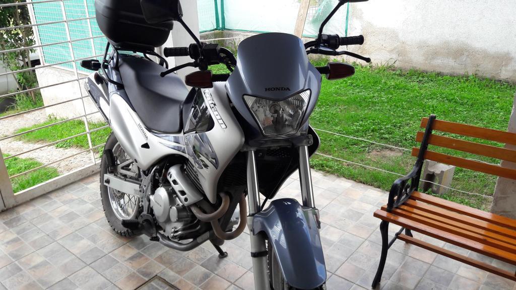 vendo honda falcon 400 excelente!!!