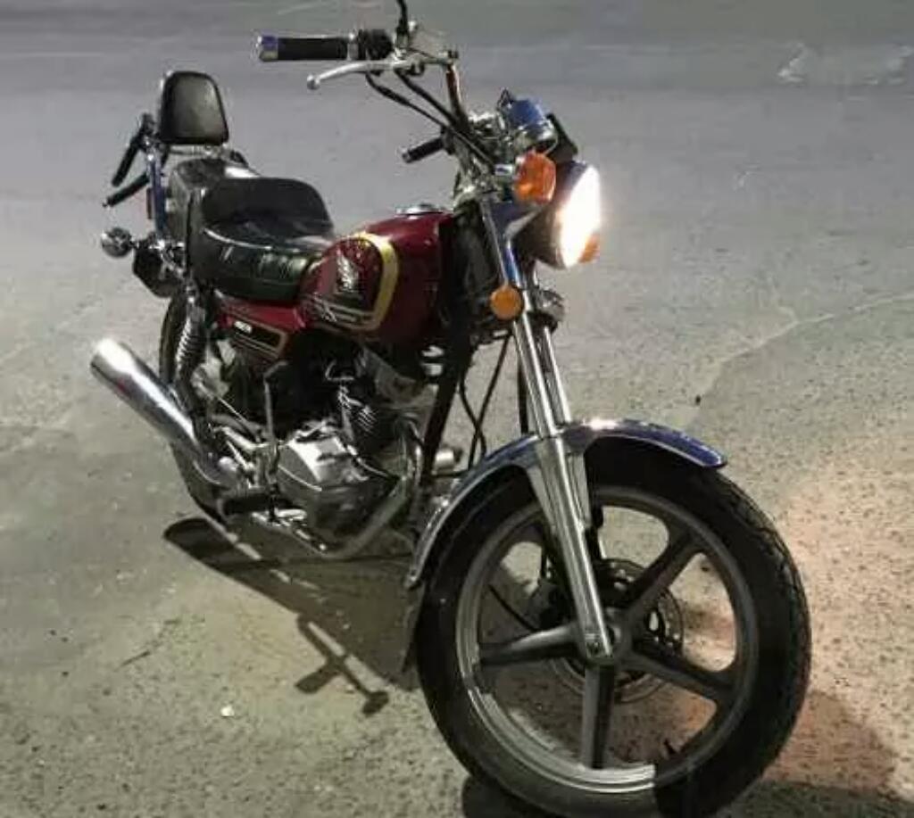 Vendo Honda V-men 125cc Unica ,impecable