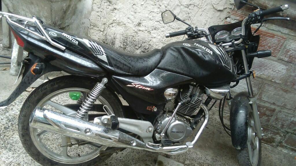 Vendo Honda Storm 2010