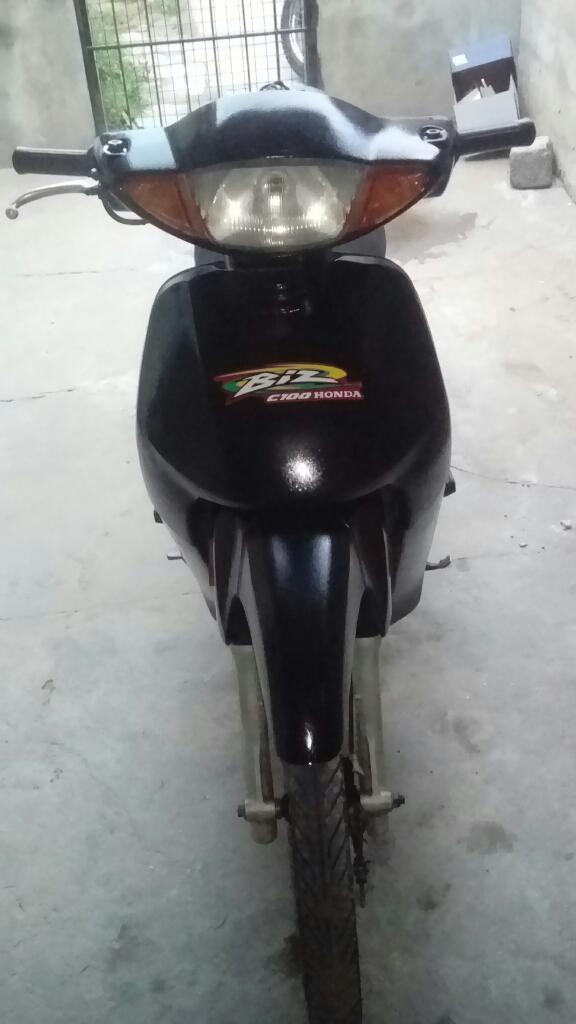 Vendo Honda Biz 105 Modelo 2001