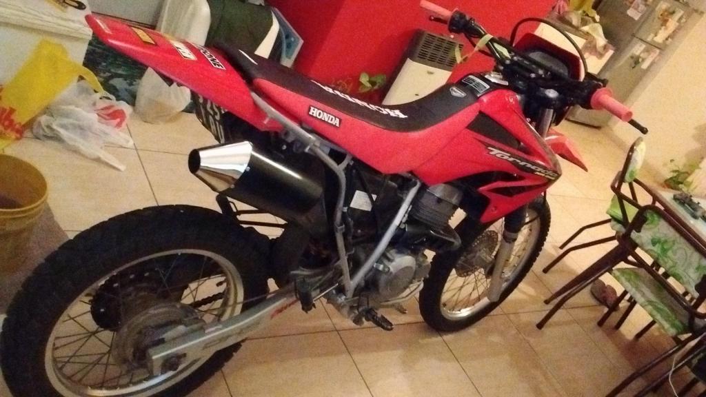 Vendo Honda Tornado 2009