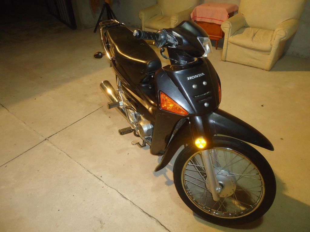 Vendo honda wave 110, modelo 2011 con 10000 km... no permuto