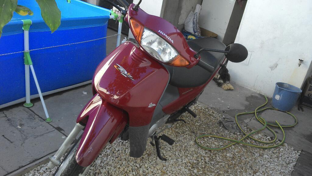 Vendo honda biz 2005