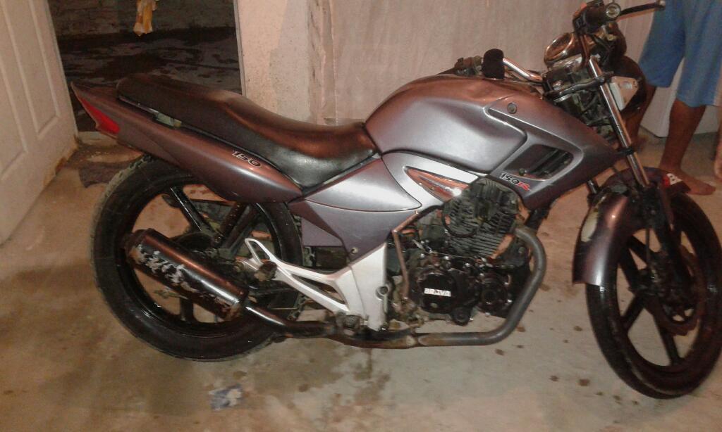 Vendo Brava 150 con Titulo Y Cedula