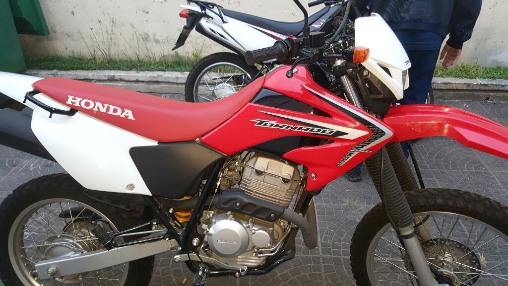 Vendo Honda 250cc Tornado 2016