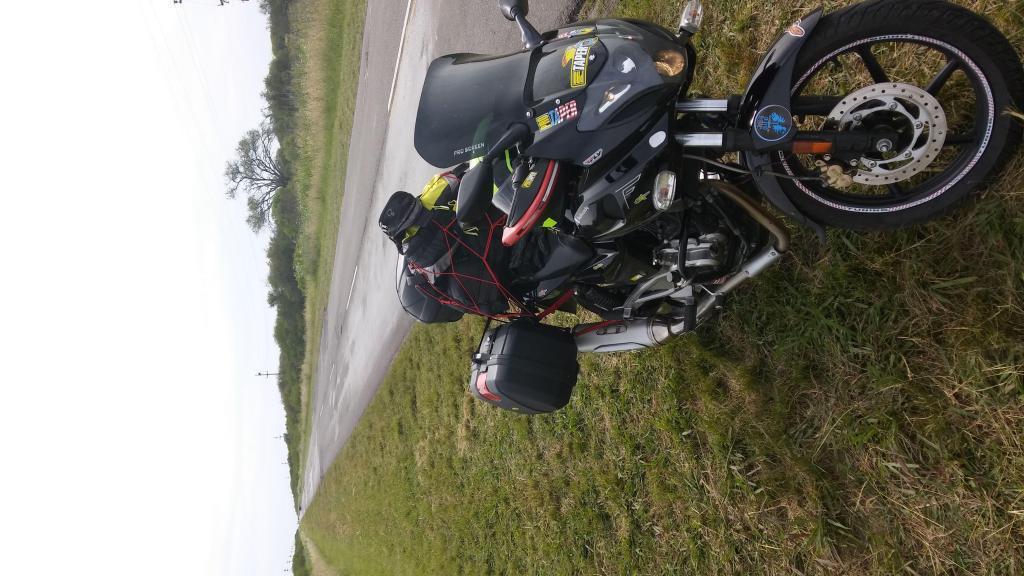 Vendo Rouser 220f Impecable Urgente