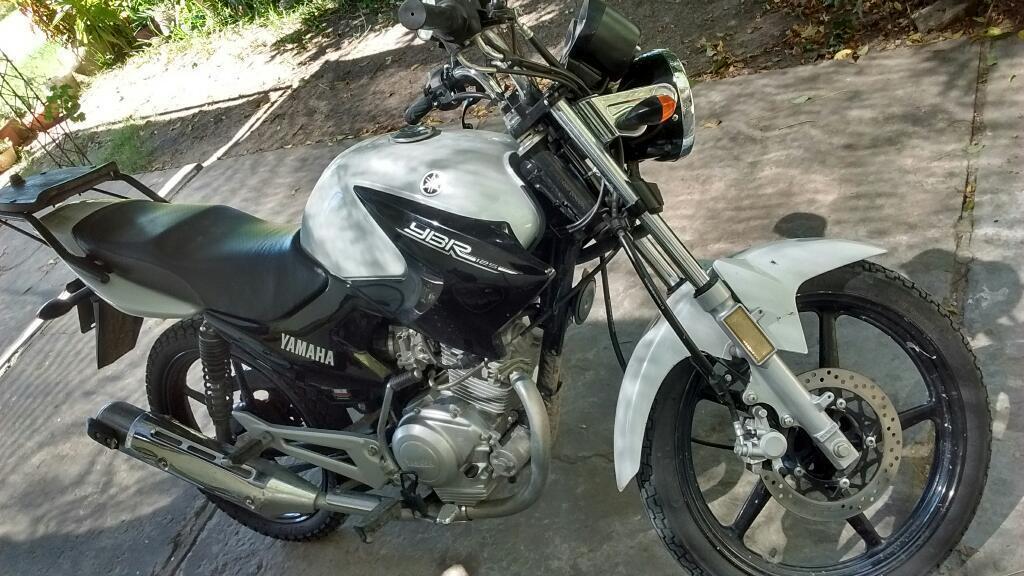 Vendo Ybr125. Mod2015 con 12 Mil Km