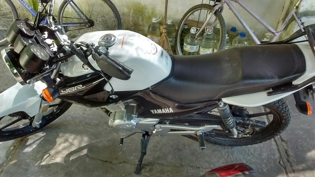 Vendo Ybr125. Mod2015 con 12 Mil Km