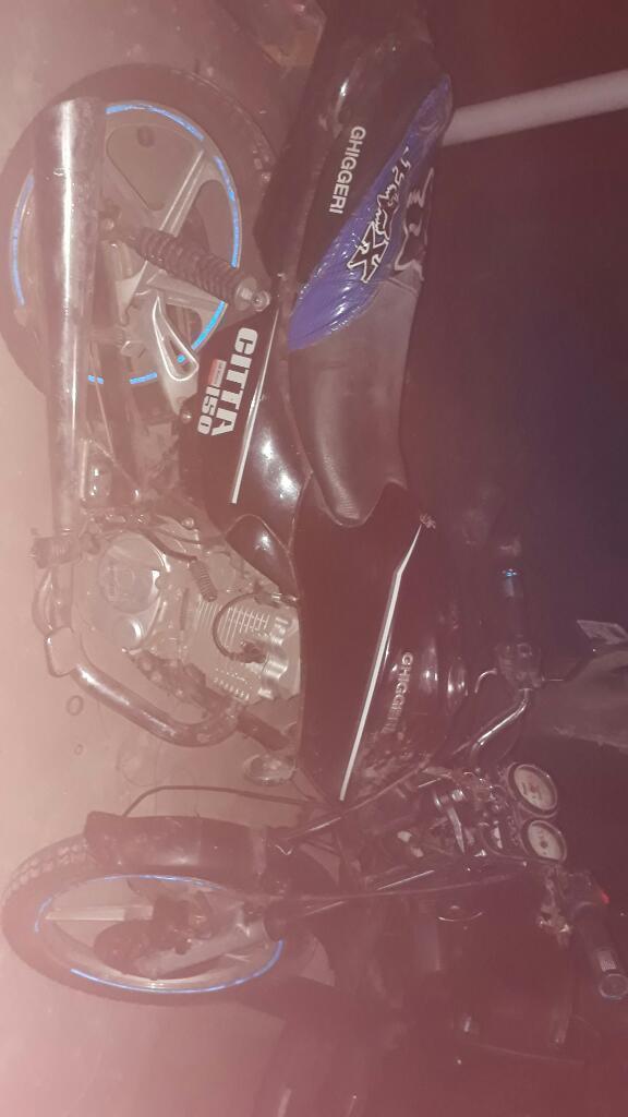 Vendo Moto 150