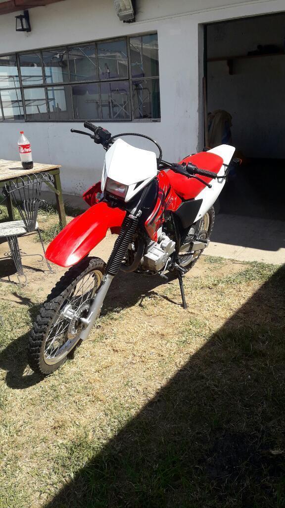 Honda Tornado 2015 Permuto por Auto