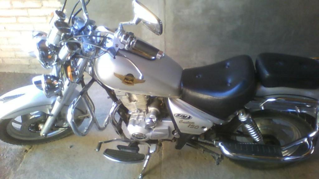 VENDO ZANELLA CUSTON 150CC