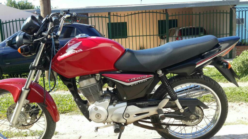 Vendo Moto Honda Cg Titan 15o Cilindrada