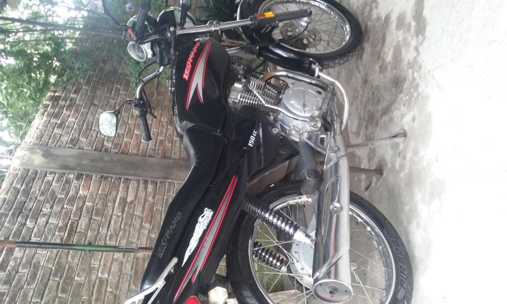 vendo moto 150