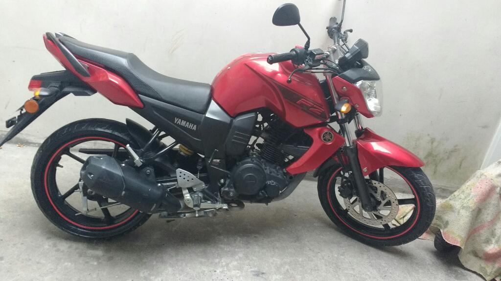 Vendo Moto Yamaha Fz Modelo 2015