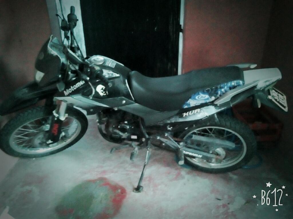 Vendo Moto Motomel