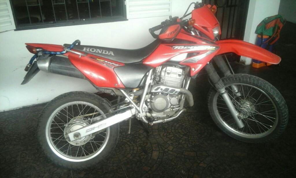 Vendo Honda Tornado 250