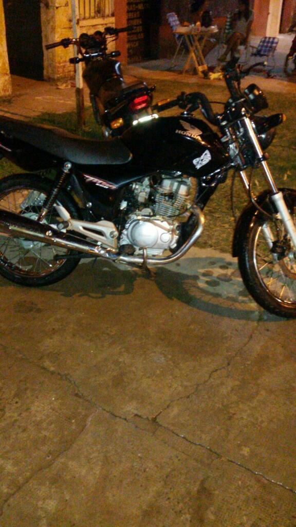 Vendo Cg Titan Modelo 2013