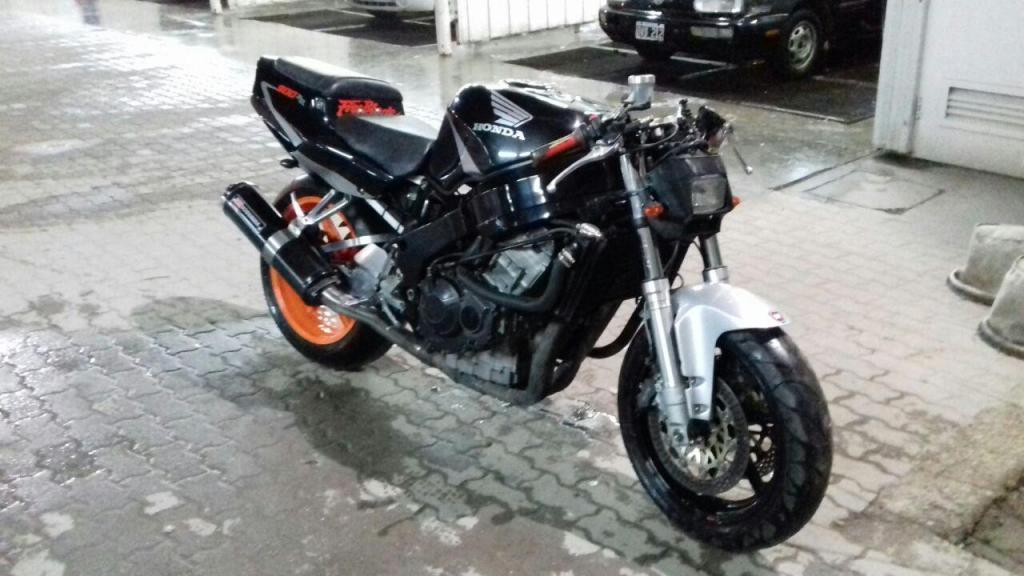 Honda CBR 9.. rr permuto 2995353970