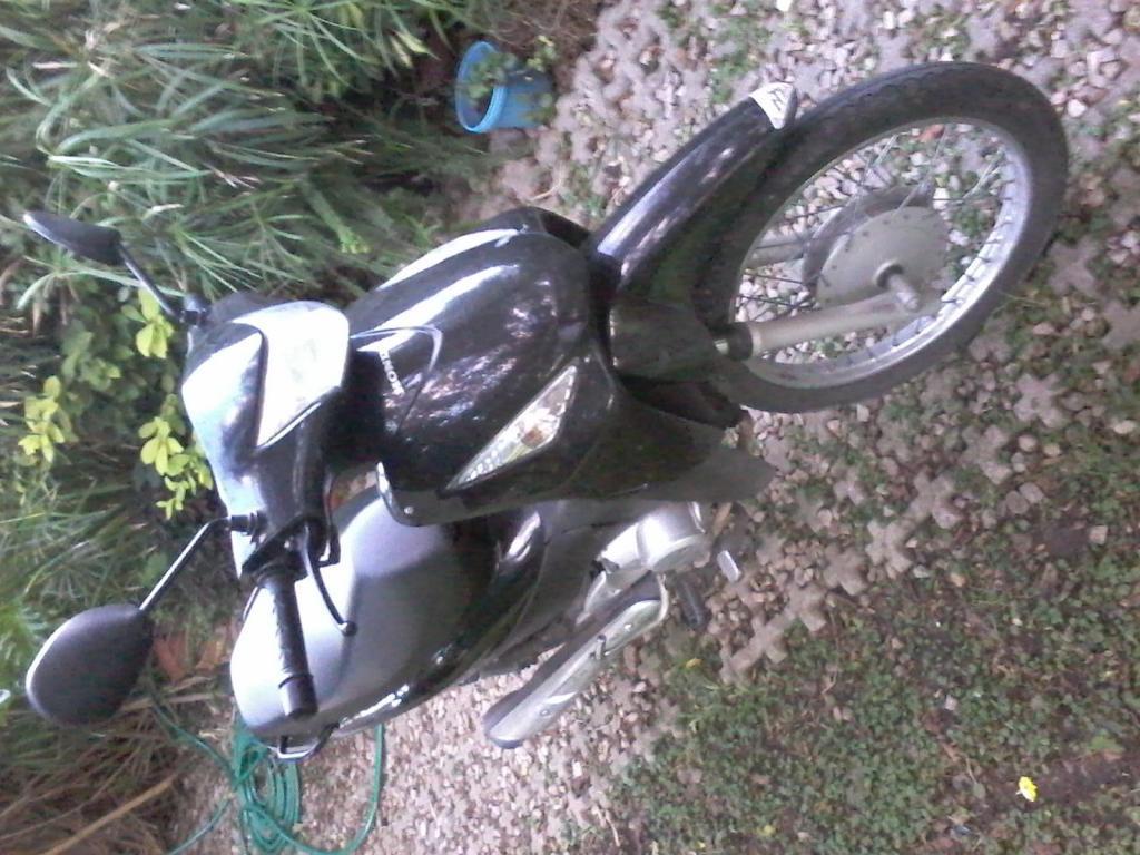 Vendo Honda Biz 2013