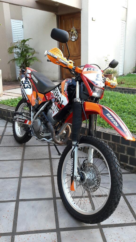 Vendo Honda Tornado 2010