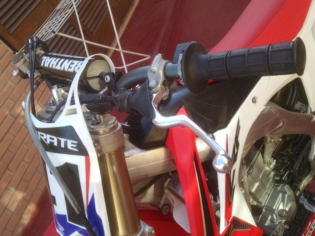 HONDA CRF 450R modelo 2014 Excelente estado