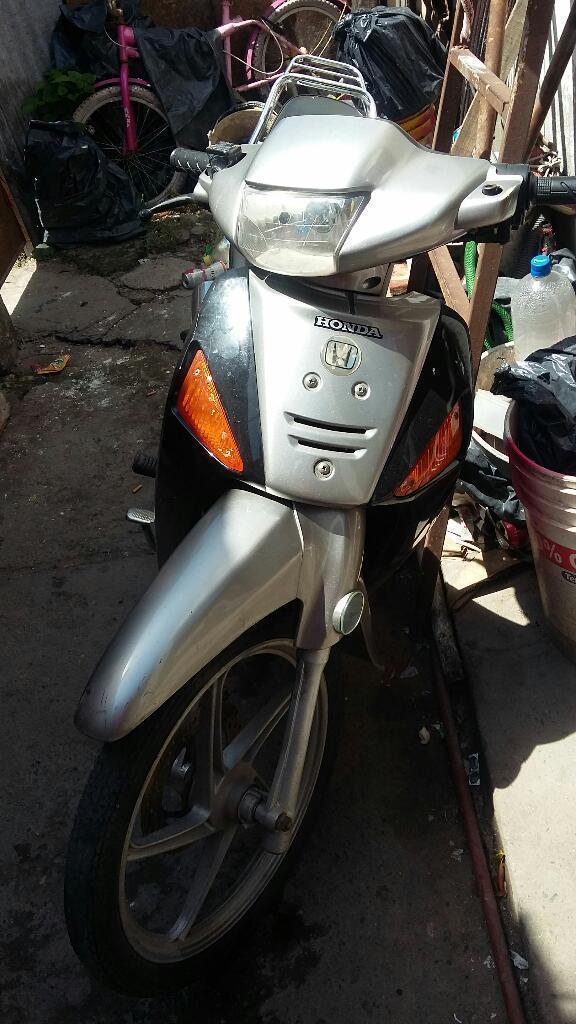 Vendo Wave Modelo 2008