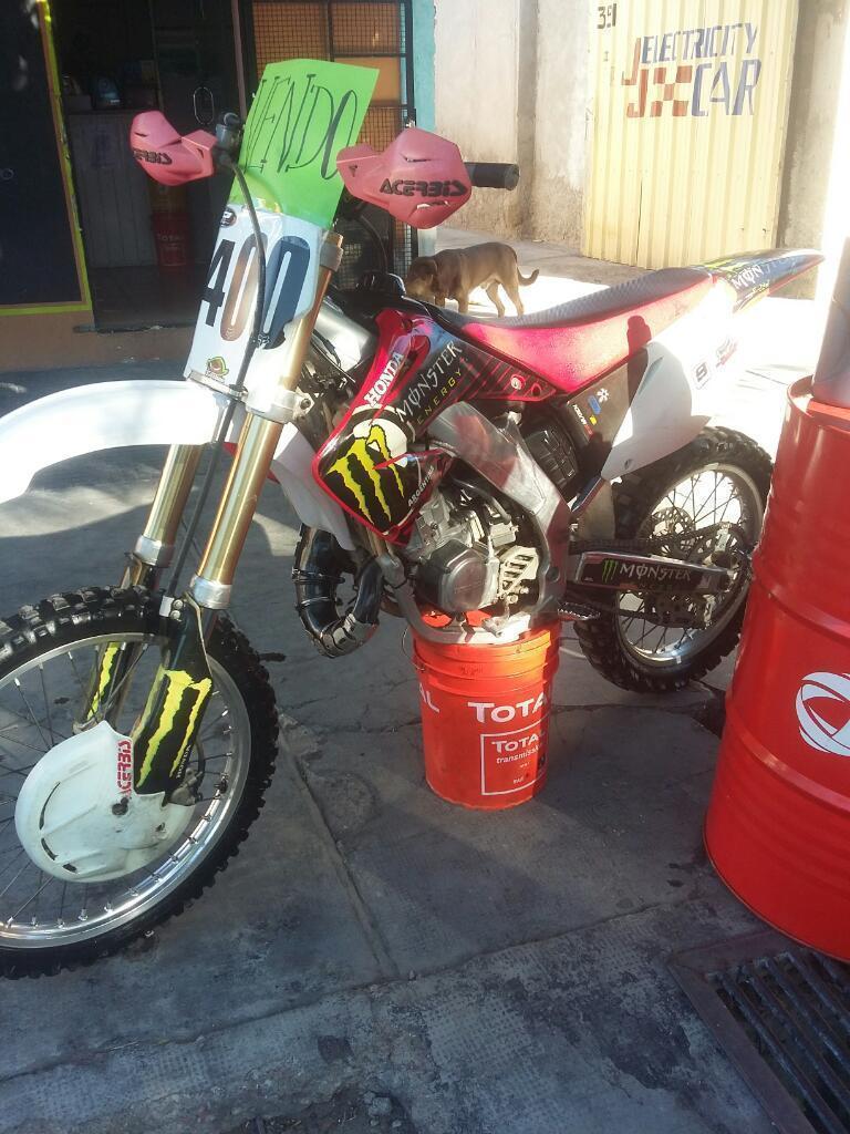 Vendo O Permuto Cr125