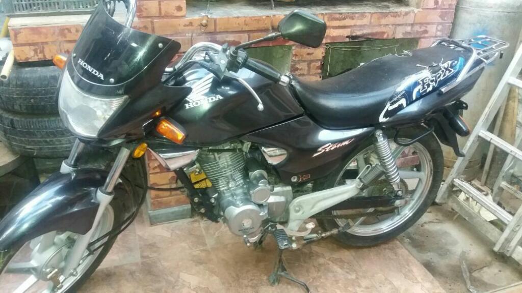 Vendo Moto Honda Strom 2010