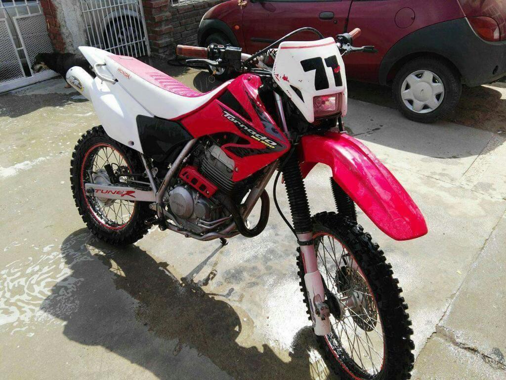 Vendo Permuto Honda Tornado Xr 250cc. 08