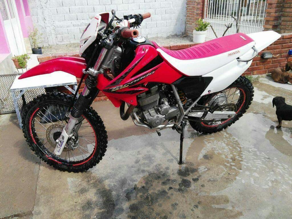 Vendo Permuto Honda Tornado Xr 250cc. 08