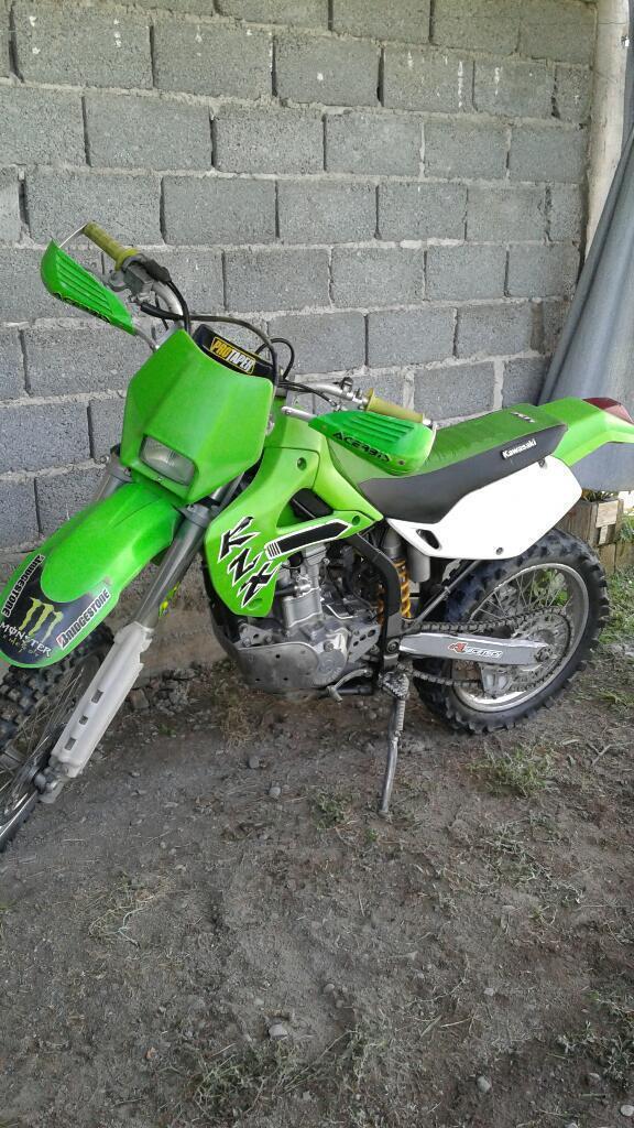 Kawasaki 300 M 2000 Mb con Papeles