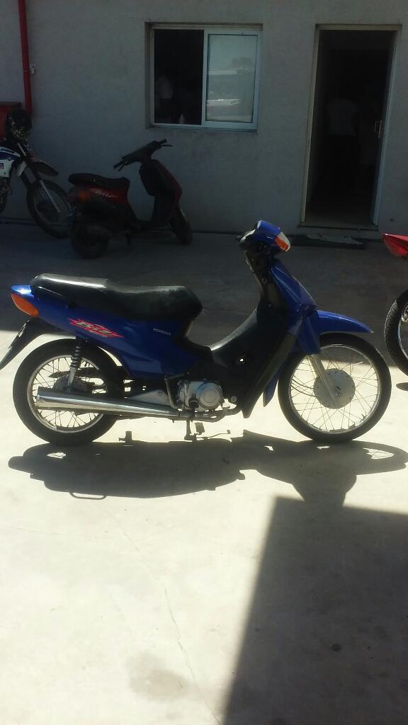 Honda Biz Modelo 2007 con 10000 Km Impec