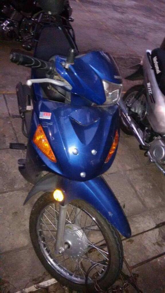 Vendo Honda Wave 110. Modelo 2014