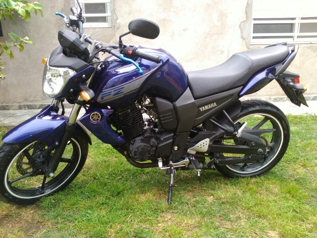 Vendo Moto Fz