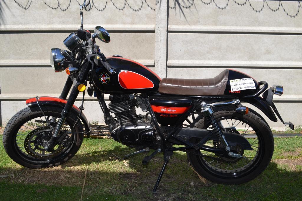 VENDO GILERA CAFE RACE 200