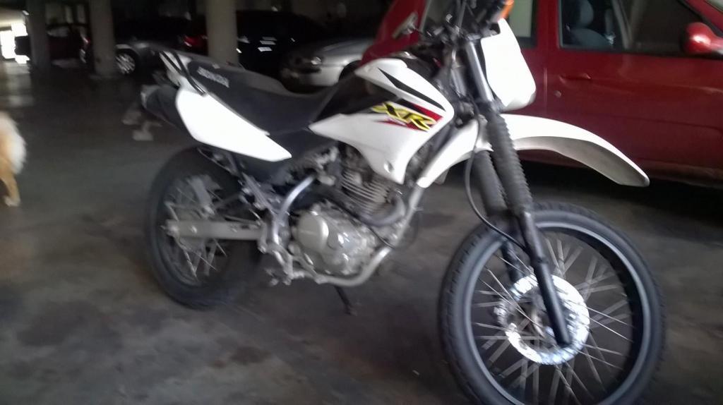 Vendo xr125 2011 con 15mil km