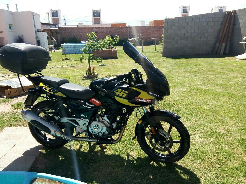 Vendo O Permuto por Mayor Rouser 220f