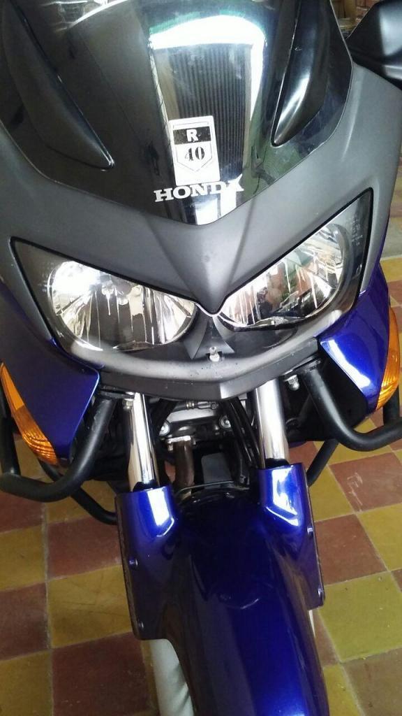 VENDO HONDA VARADERO