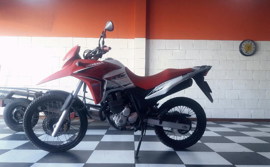 Vendo O Permuto Xre 300