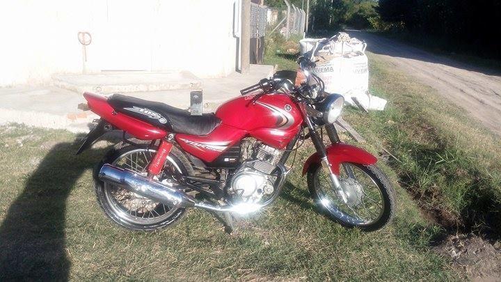 Yamaha YBR 125 Modelo 2011 x 1 mes no es 2012