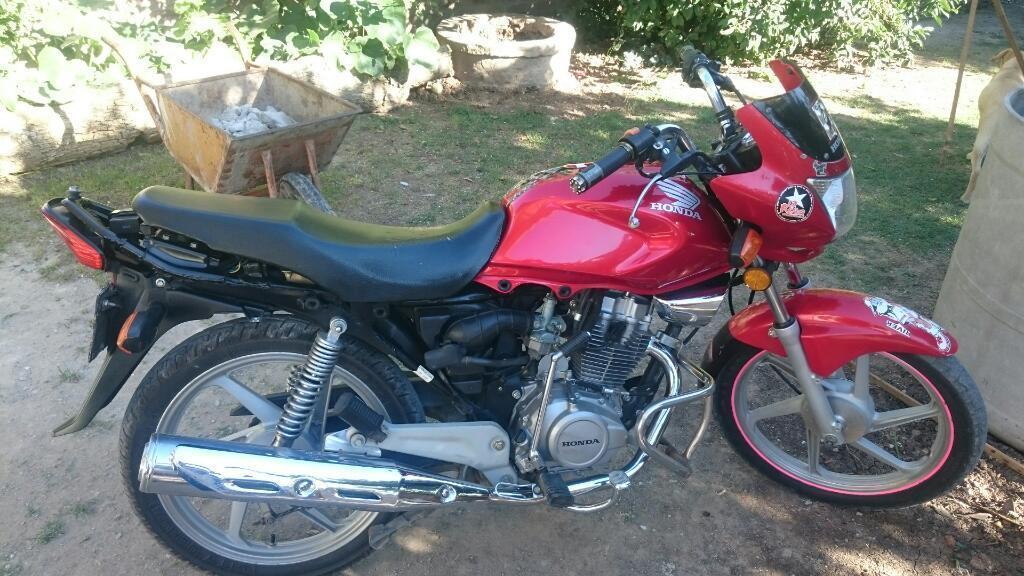 Se Vende Honda Storm Modelo 2008