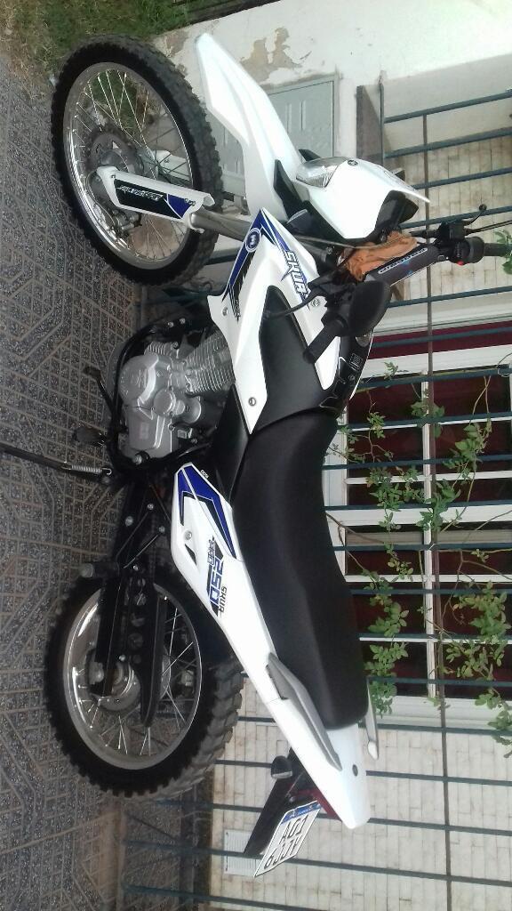 Vendo Motomel 250
