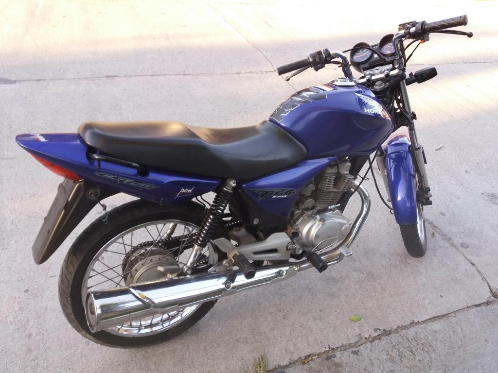VENDO CG 150 HONDA 2013