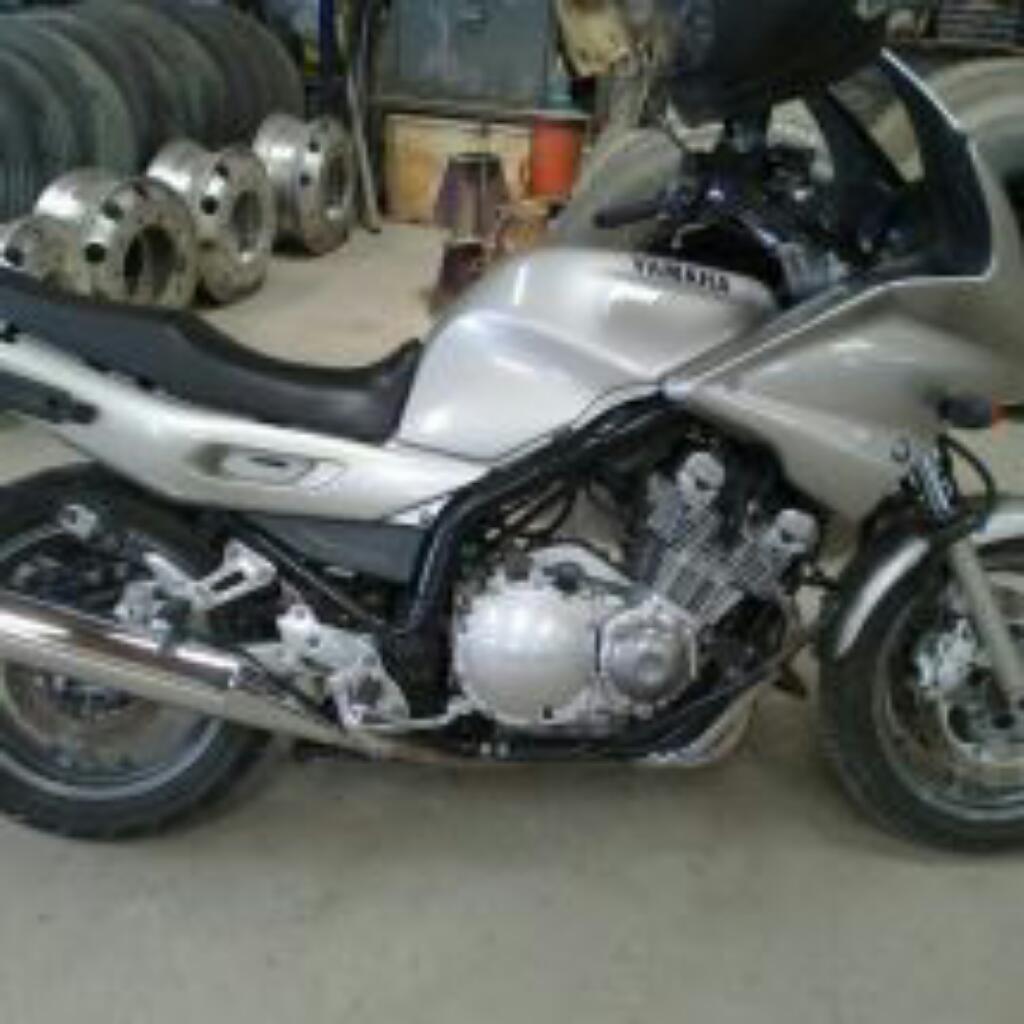 Vendo Yamaha 900 Xj Diversion Año 2000