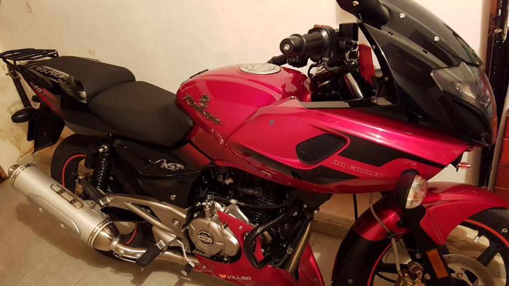 Bajaj Rouser 220F Modelo 2013, Apenas 12000km, IMPECABLE !!!