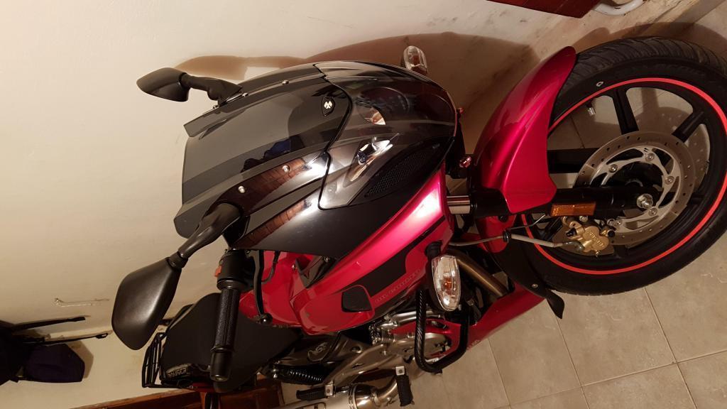 Bajaj Rouser 220F Modelo 2013, Apenas 12000km, IMPECABLE !!!