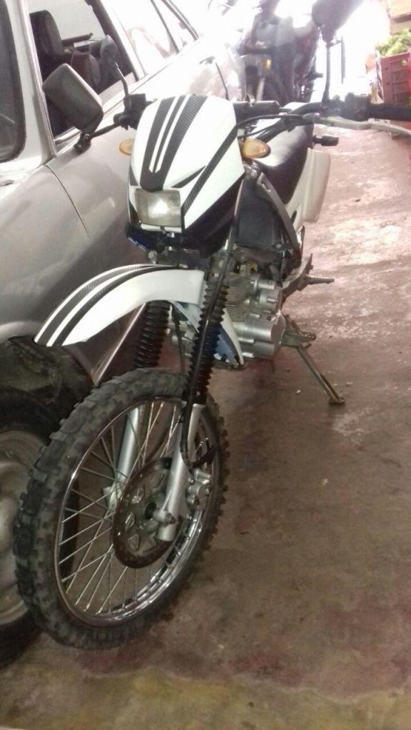 VENDO MOTOMEL X3M 125cc TITULAR