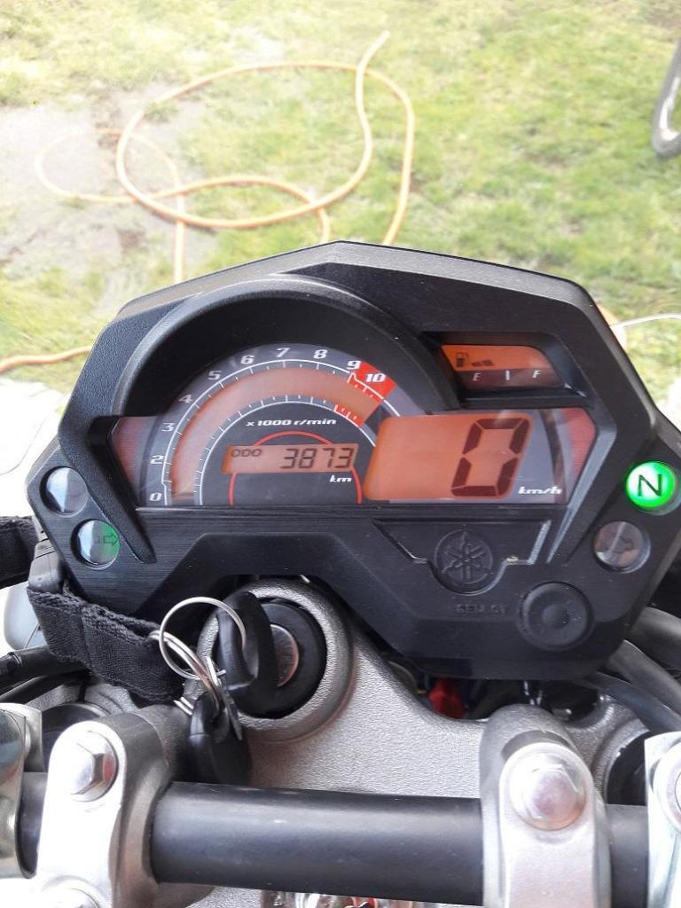 Oportunidad!! VENDO o permuto por automóvil Yamaha fZ 16 2014 !!